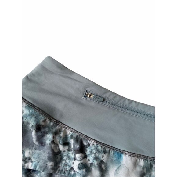 Lululemon Speed Up Low Rise Athletic Shorts 2.5"  Kaleidofloral Multi Blue Cast - Picture 6 of 11